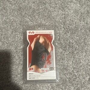 McDavid Black Wrist Support